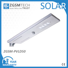 CE RoHS aufgeführten 12V DC LED Solar Street Light 50W für Parkplätze, viel Beleuchtung mit Solar-Panel
